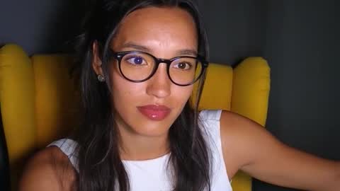 tia_j online show from September 20, 7:06 pm