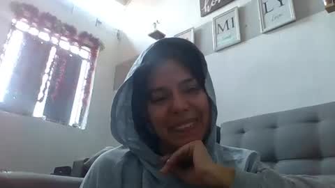 Tifany online show from December 11, 7:57 pm