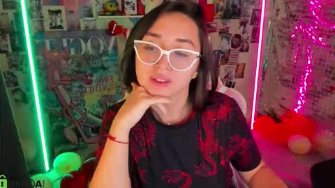 tiffany_robinson online show from February 14, 8:39 am