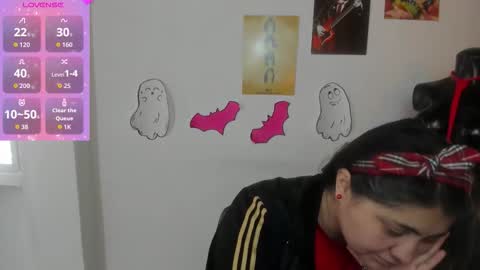 Snapshot of tiffanyamazing chatting on October 3, 2:03 pm TiffanyAmazing online show from October 3, 2:03 pm