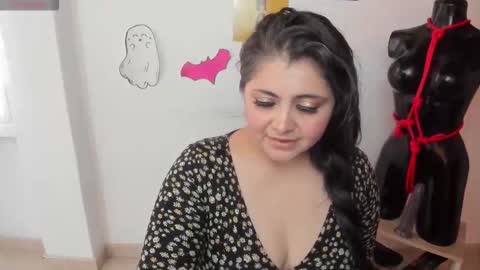 Snapshot of tiffanyamazing chatting on October 8, 1:39 pm TiffanyAmazing online show from October 8, 1:39 pm