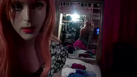 tiffanycase384727 online show from October 21, 9:47 am