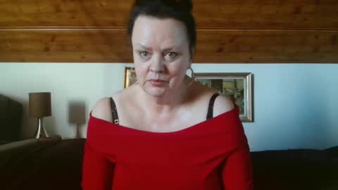 TiffanyMature online show from September 25, 7:59 am