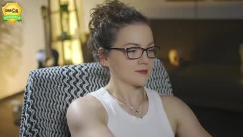 tiffanyriox online show from June 9, 11:48 pm