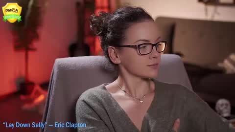 tiffanyriox online show from November 5, 12:56 am