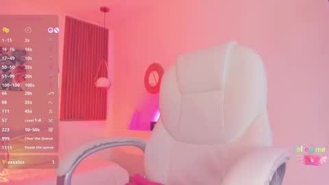 Tiffany online show from October 23, 1:34 pm