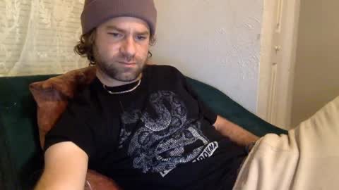 Snapshot of tigerzaddy chatting on December 31, 1:30 pm tigerzaddy online show from December 31, 1:30 pm