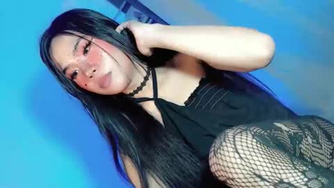 tight_elliana online show from December 3, 7:14 pm