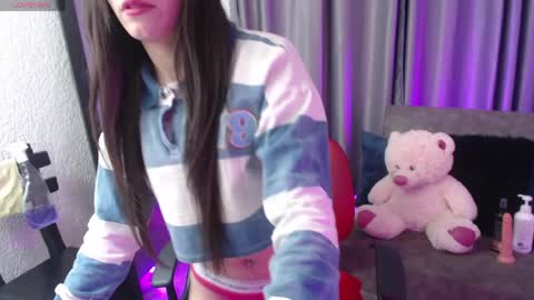 tiinajonus_ online show from April 10, 6:41 am