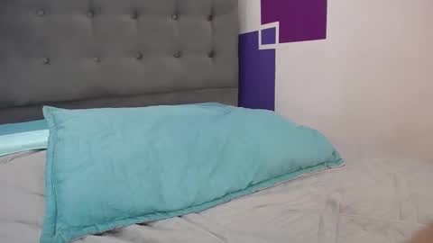 tiiny emilly online show from September 27, 12:19 am