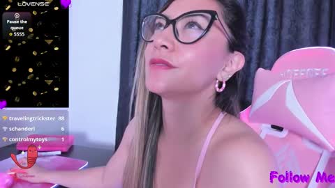 TILA TEQUILA online show from November 12, 3:03 pm