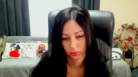 Luisa online show from April 16, 7:52 am