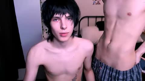 Snapshot of timi_moon chatting on October 31, 3:01 pm timi_moon online show from October 31, 3:01 pm