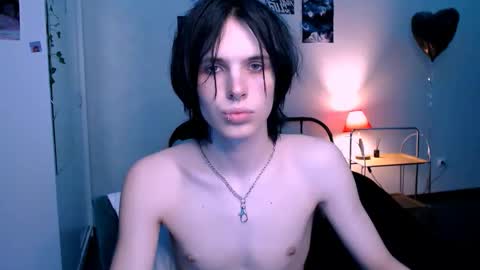 Snapshot of timi_moon chatting on September 28, 10:46 am timi_moon online show from September 28, 10:46 am