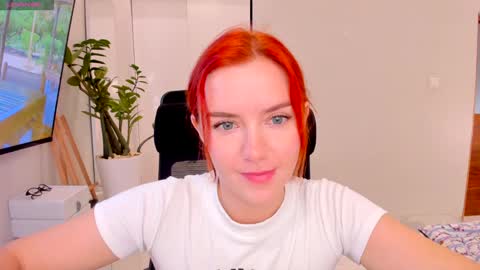 Snapshot of timissi chatting on January 26, 12:47 am Timis but I prefer you whisper to my ear my girl online show from January 26, 12:47 am