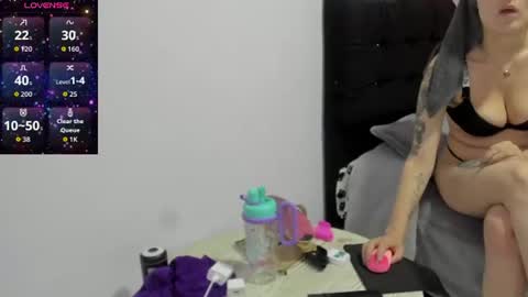 tina_2204 online show from August 3, 12:00 pm