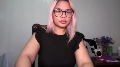 Tina online show from May 13, 1:10 pm