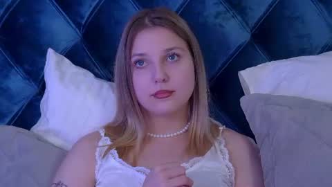 TinaBurton online show from June 19, 5:41 pm