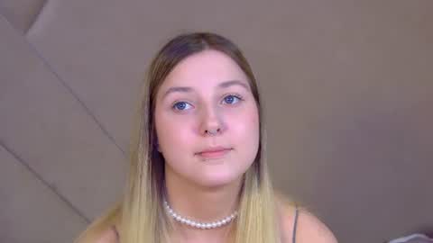 TinaBurton online show from July 8, 4:32 pm