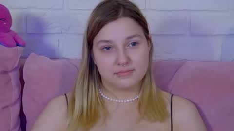 TinaBurton online show from July 16, 6:00 pm