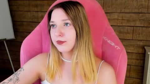 TinaBurton online show from June 21, 4:46 pm