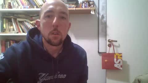 tinchox42 online show from October 11, 6:40 am