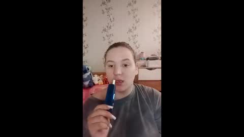 tiny_alkaid online show from April 14, 7:11 am