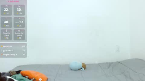 Tiny Caroline online show from February 5, 5:52 am