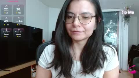 Tiny Caroline online show from November 27, 11:01 pm