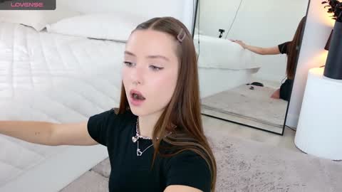 Im Tiny   -- Online  at 8 AM GMT  online show from November 14, 7:21 am