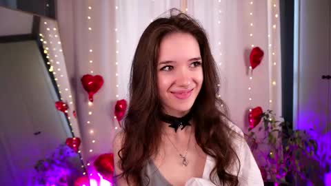 Annie online show from February 15, 7:51 am