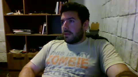 Snapshot of tinycock661212 chatting on October 25, 4:46 am Benja online show from October 25, 4:46 am