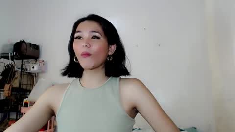 Make me Happy online show from December 19, 2:34 am