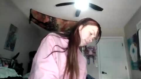 tinytittiexx online show from April 23, 6:31 pm
