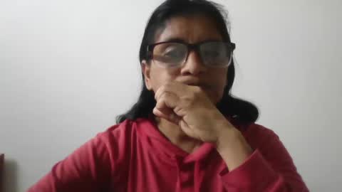 Snapshot of titssmall123 chatting on January 27, 12:37 pm Ester online show from January 27, 12:37 pm