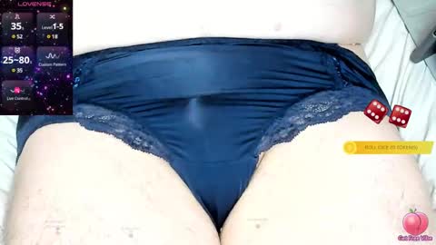 Snapshot of tjantylover chatting on January 28, 10:01 pm TJ-Panty Lover online show from January 28, 10:01 pm