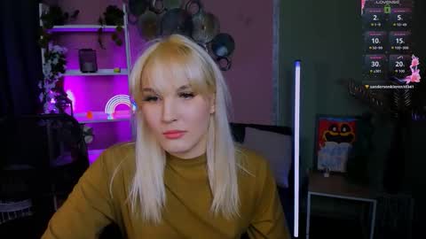 Snapshot of tobi_yours chatting on October 12, 7:05 pm tobi_yours online show from October 12, 7:05 pm