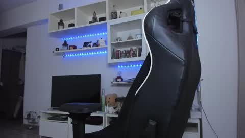 Todd online show from November 19, 1:16 am