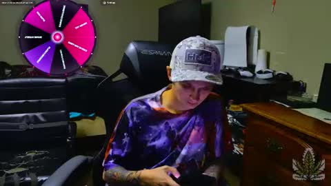 tokensarefun12801 online show from July 13, 12:31 pm