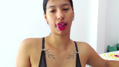 Adela y juan online show from December 19, 2:46 pm