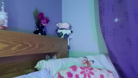 Tokio petit online show from December 2, 11:25 pm