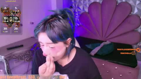 toky         online show from October 23, 7:59 pm