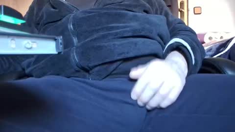 tolon408472 online show from December 3, 8:48 am