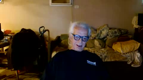 tom112292014 online show from June 5, 2:22 pm