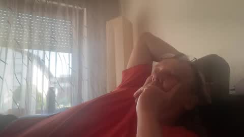 Tom online show from June 18, 2:44 pm