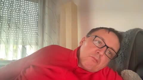 Tom online show from February 20, 3:03 pm