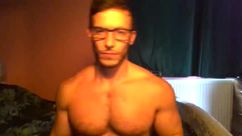 Snapshot of tom90ukx chatting on October 21, 10:20 am tom90ukx online show from October 21, 10:20 am