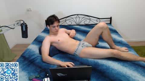 Tom online show from January 7, 3:24 am