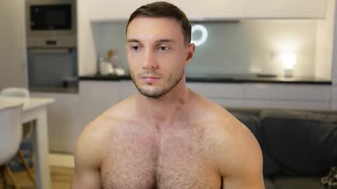 Tom online show from November 11, 10:39 am