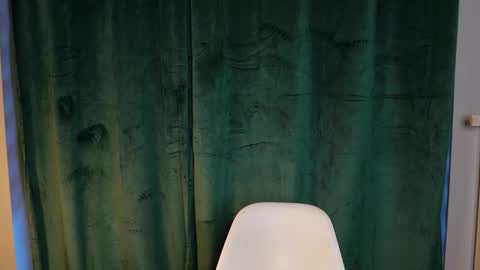 Tom online show from March 15, 4:21 pm